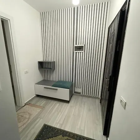 아파트 Ani Apartament Golem *